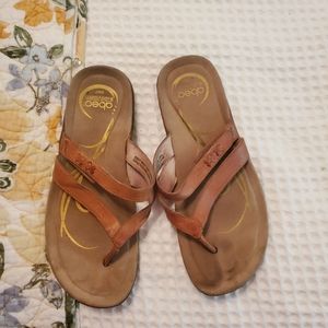 Leather flip flops